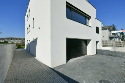 Nemovitost 24